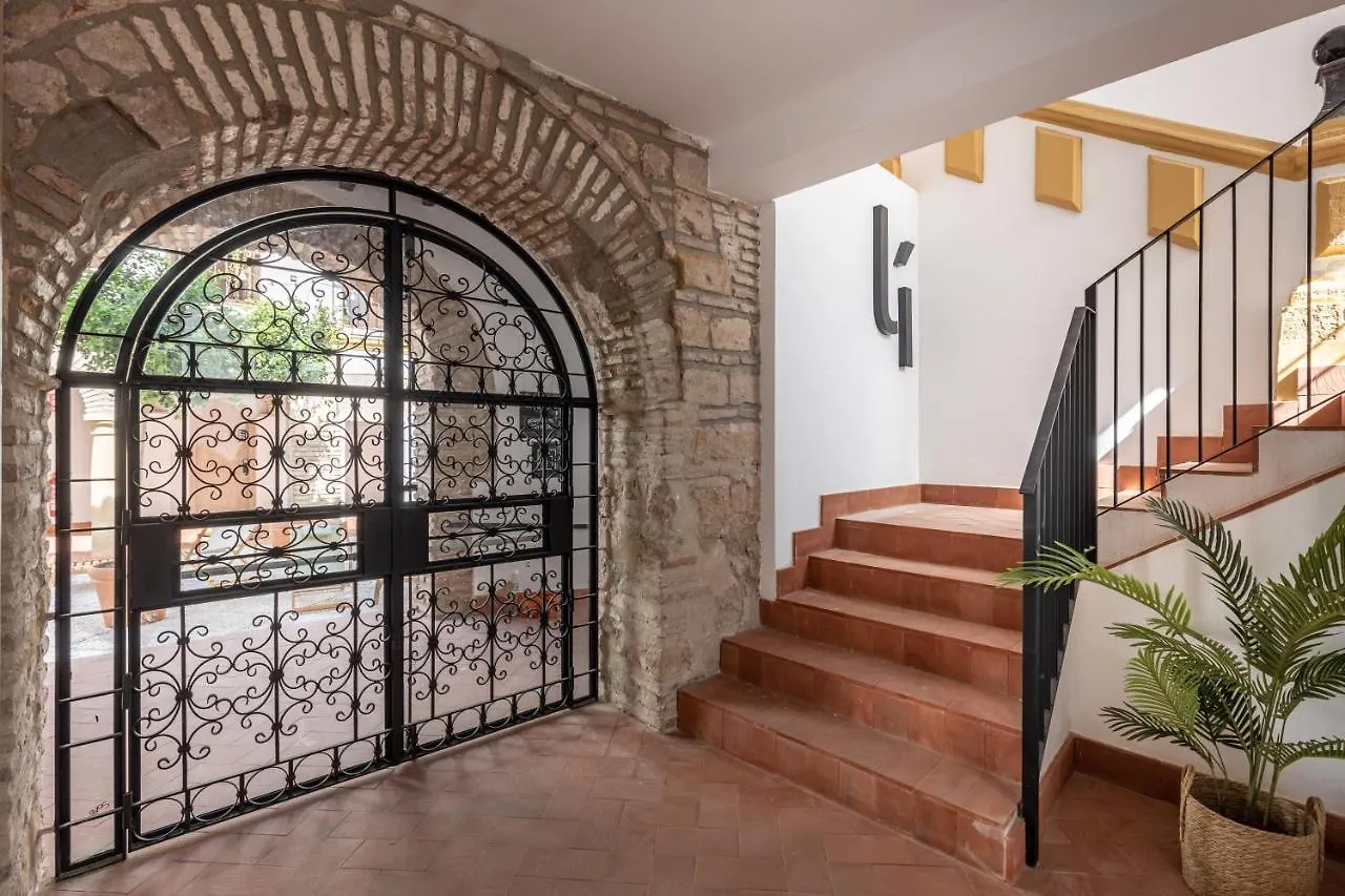 הוסטל Libere Cordoba Patio Santa Marta